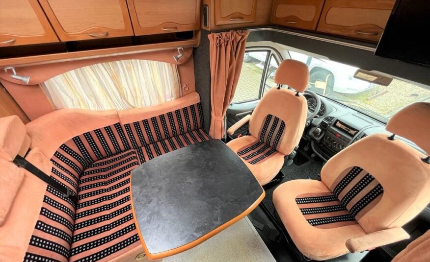 Eura Mobil C702EB