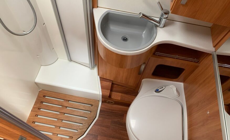 Hymer Exis I678