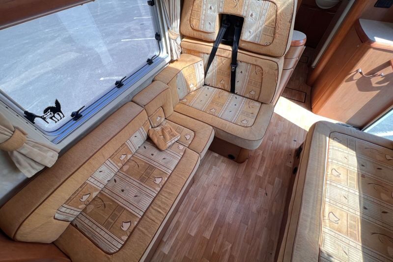 Bessacarr E745