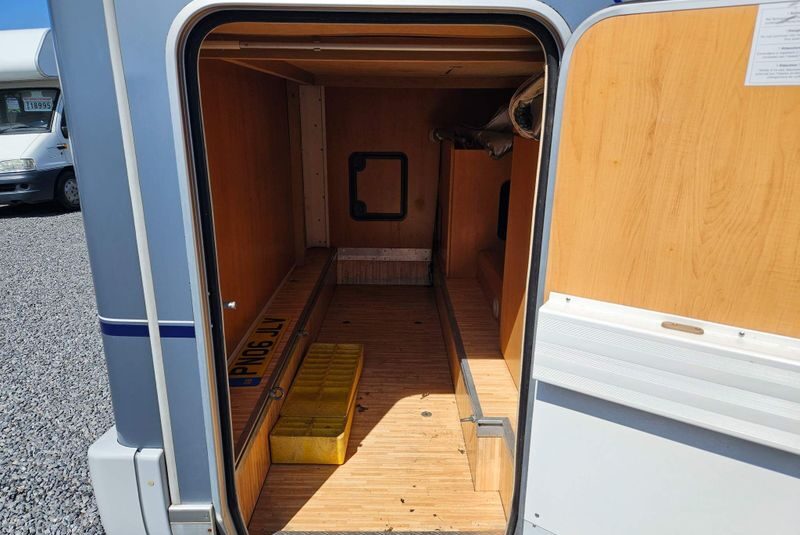 Hymer Van 522