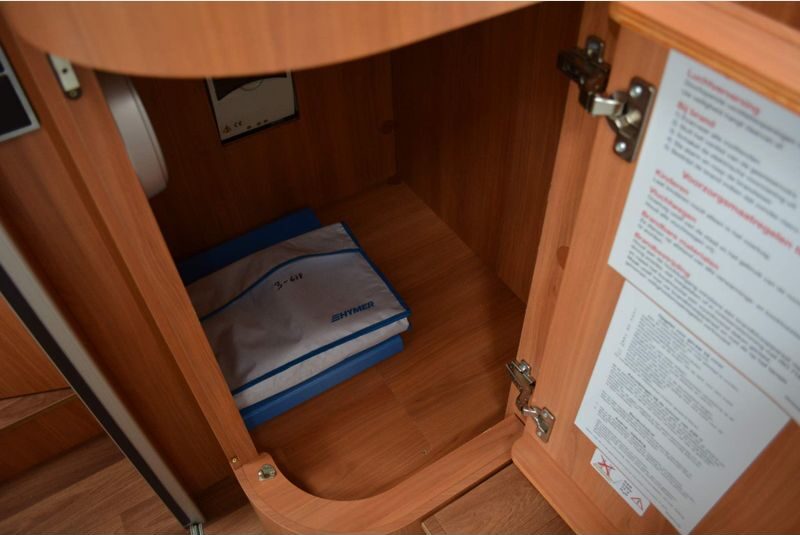 Hymer B678