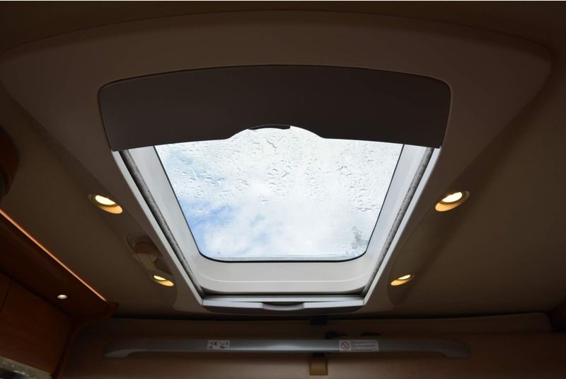 Hymer B678