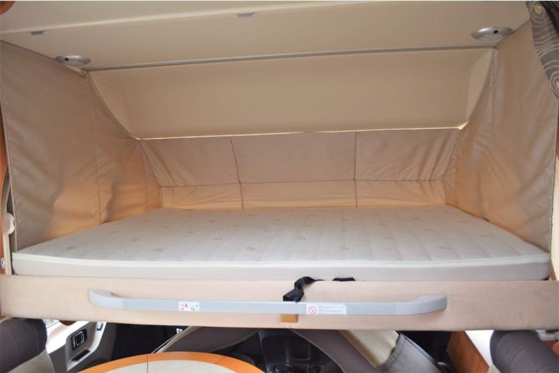 Hymer B678