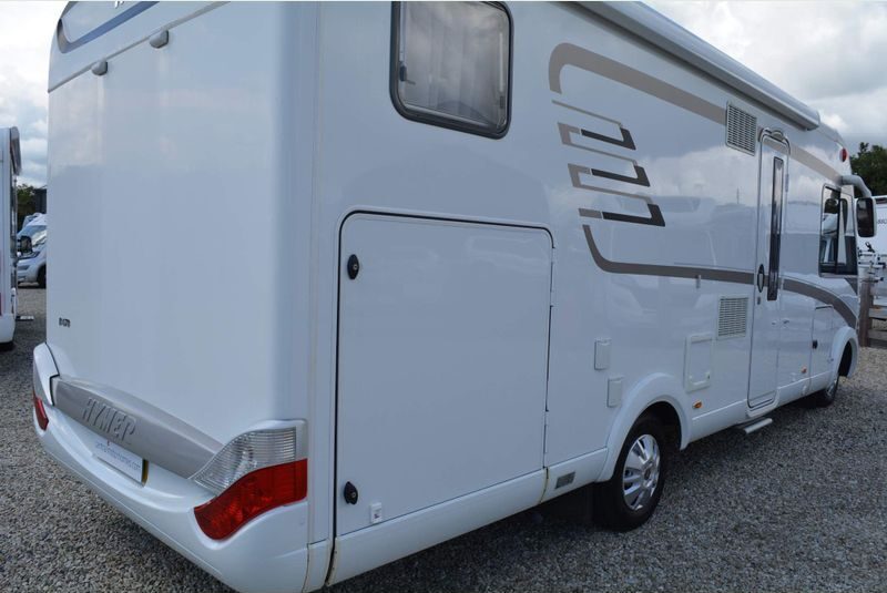 Hymer B678