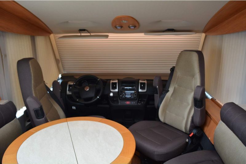 Hymer B678