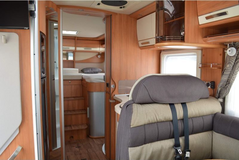 Hymer B678