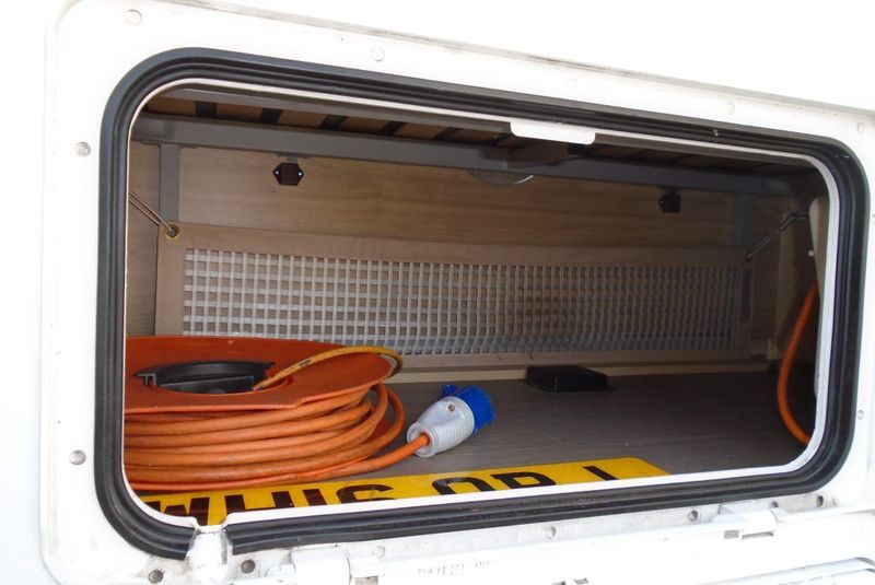 Elddis Autoquest 175