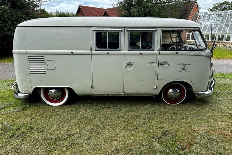Volkswagen T2 Campervan