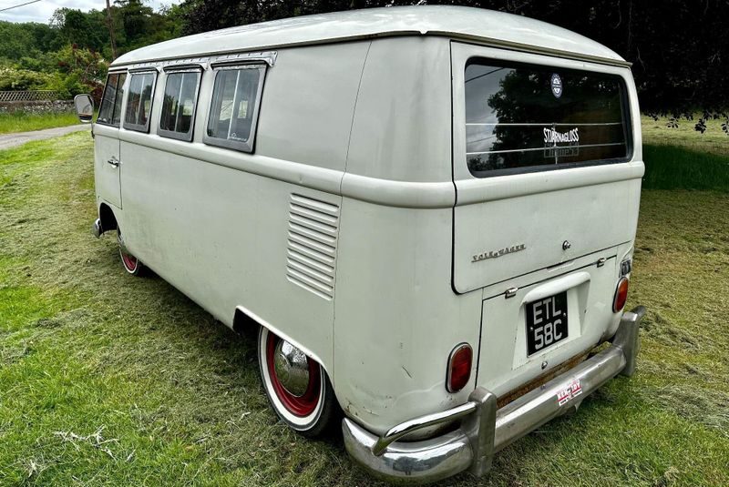Volkswagen T2 Campervan