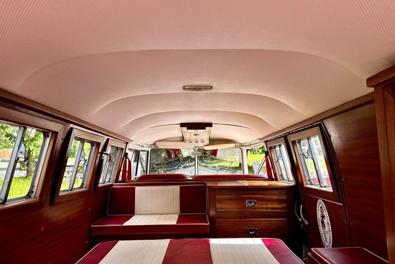 Volkswagen T2 Campervan
