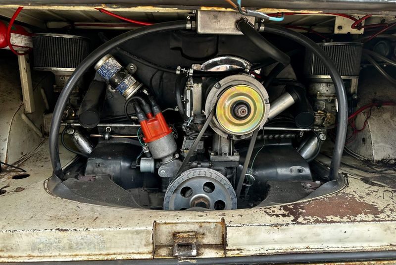Volkswagen T2 Campervan