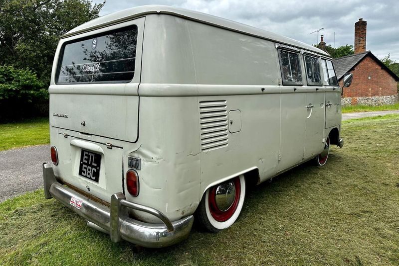 Volkswagen T2 Campervan