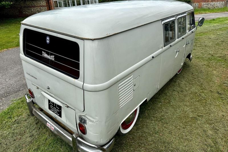 Volkswagen T2 Campervan
