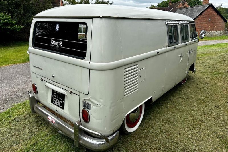 Volkswagen T2 Campervan