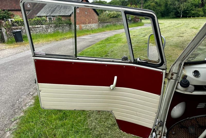 Volkswagen T2 Campervan