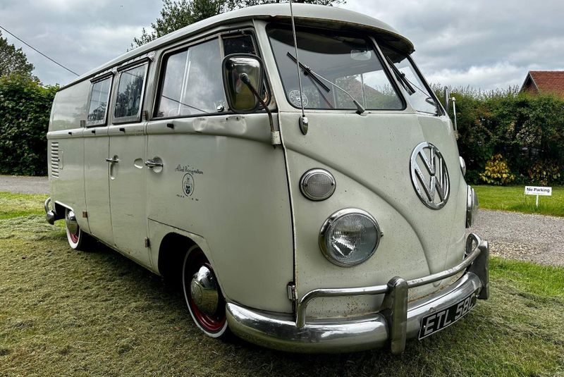 Volkswagen T2 Campervan