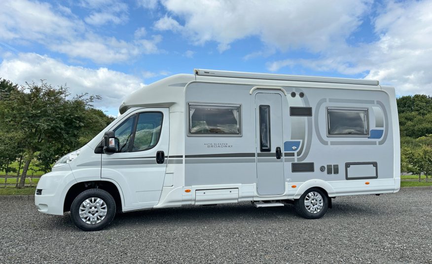 AUTO-SLEEPER BROADWAY