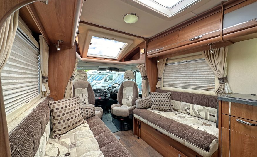 AUTO-SLEEPER BROADWAY