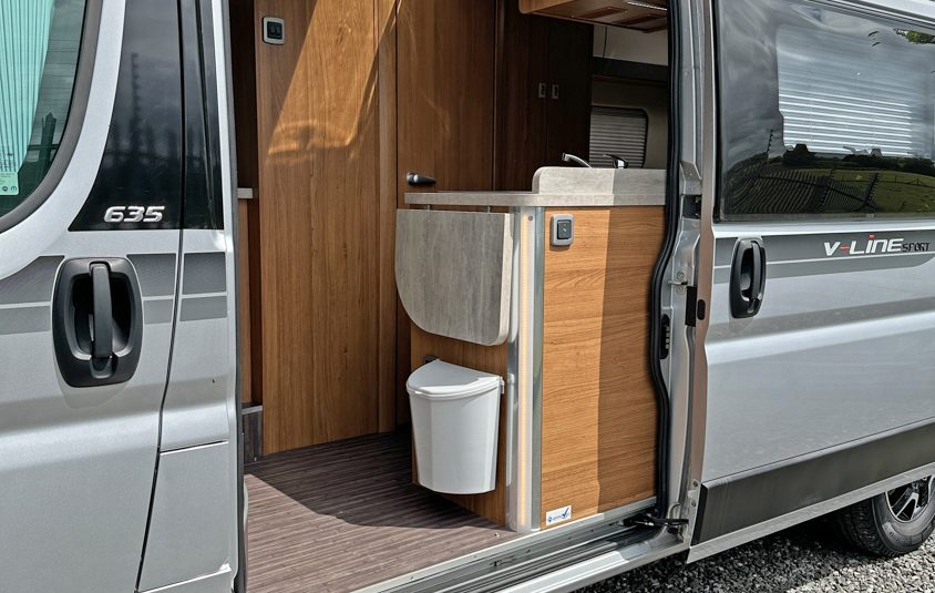 Auto-Trail V-Line 635