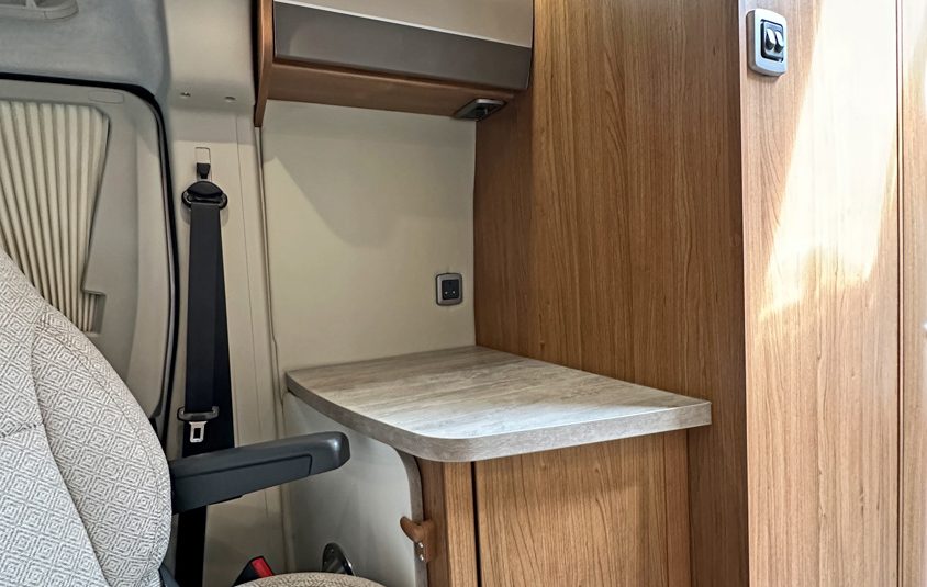 Auto-Trail V-Line 635