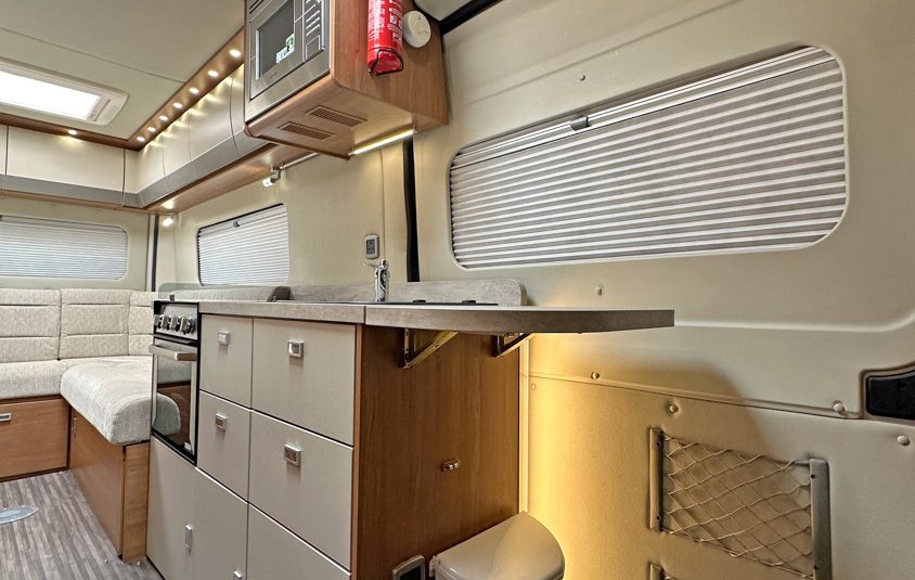 Auto-Trail V-Line 635