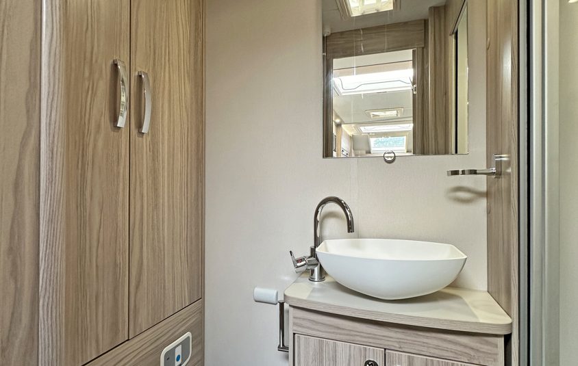 Elddis Evolution 185