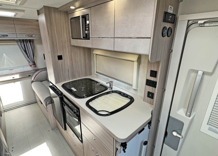 Elddis Majestic 135