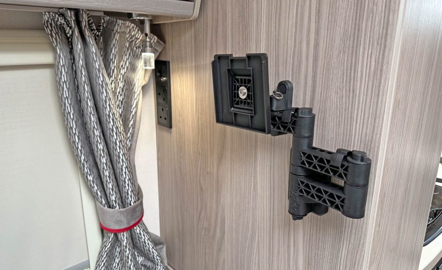Elddis Majestic 135