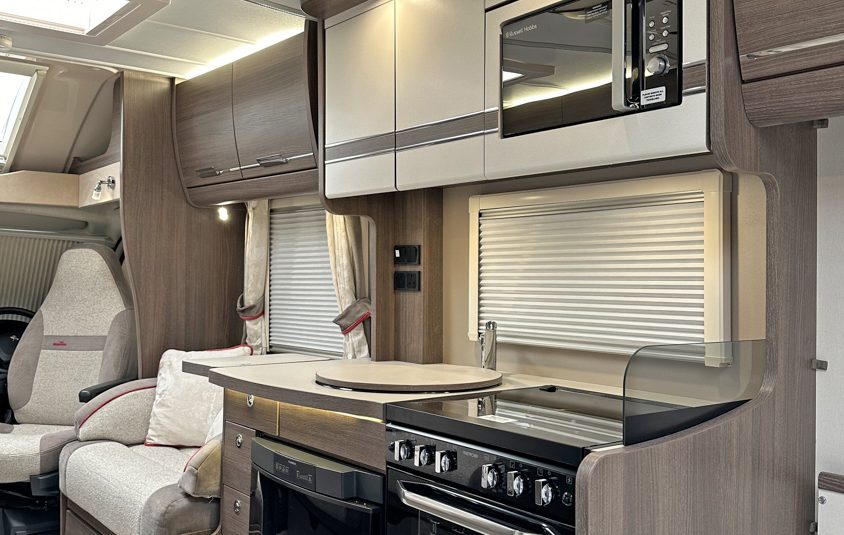 Elddis Majestic 285