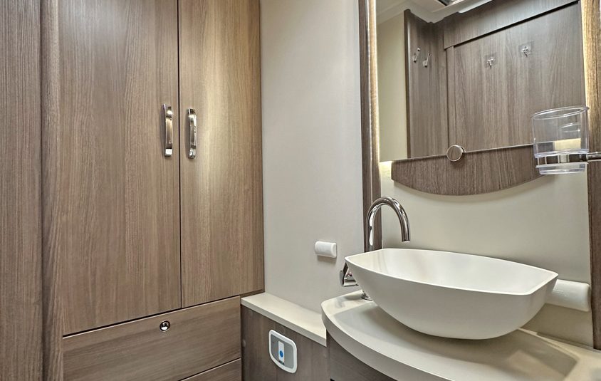 Elddis Majestic 285